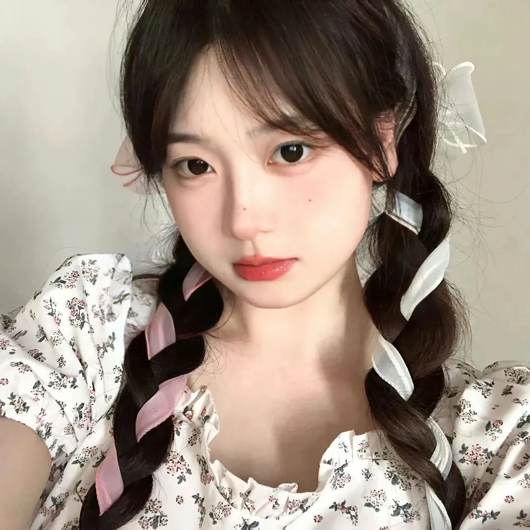 亚洲精品花道艺术 - 自然与美学的完美结合
